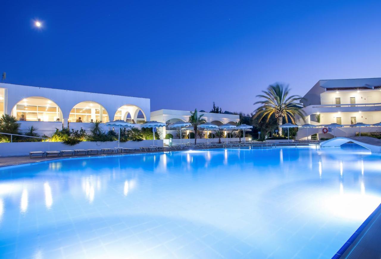 Niriides Hotel 4*
