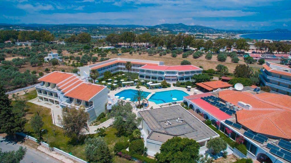 Niriides Hotel 4*