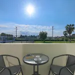 Hotel Niriides Beach